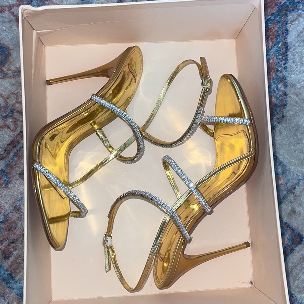 ‼️NEW $750 BIRMAN HEELS‼️ - Picture 9 of 9